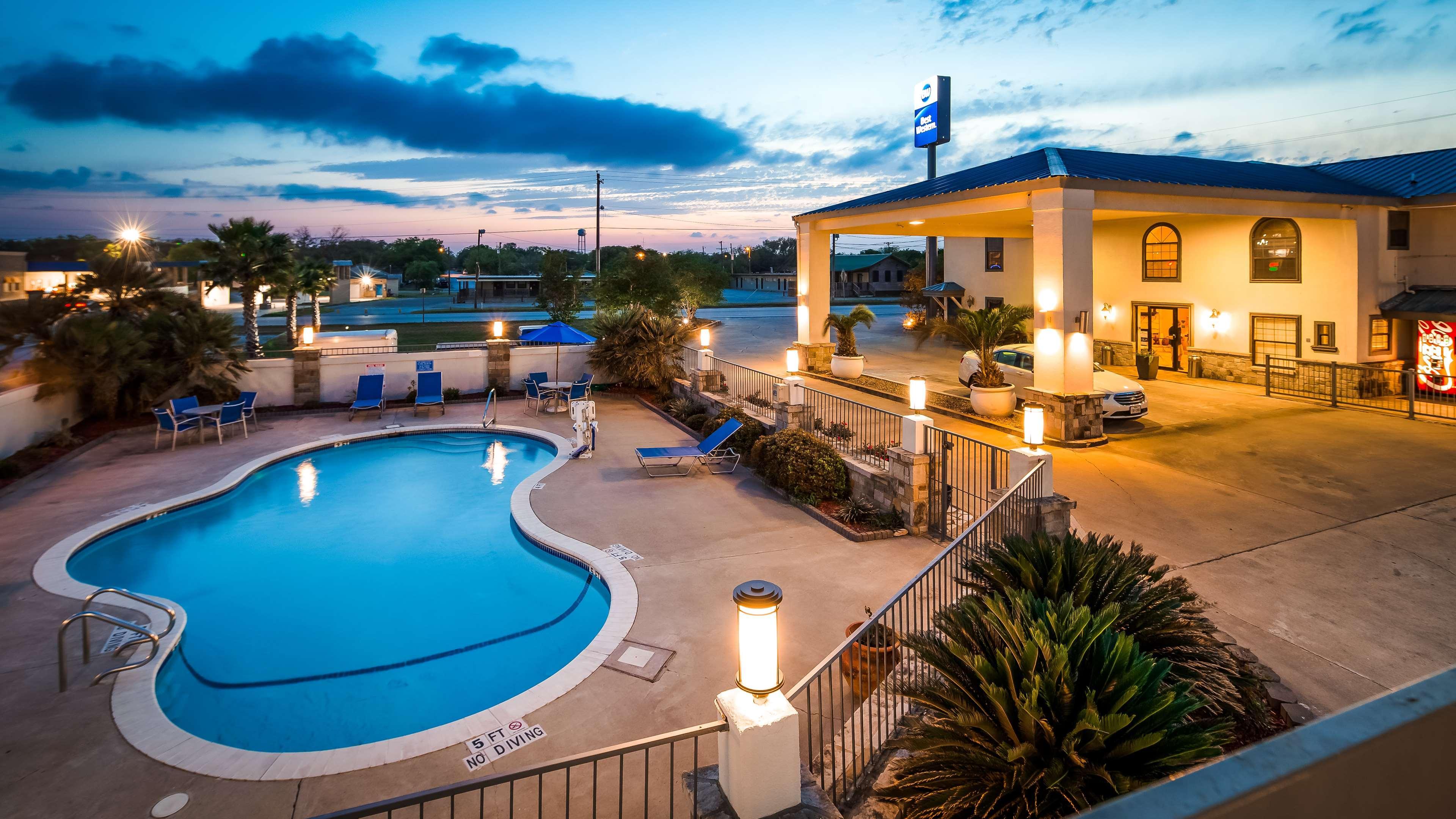 Best Western George West Executive Inn Buitenkant foto
